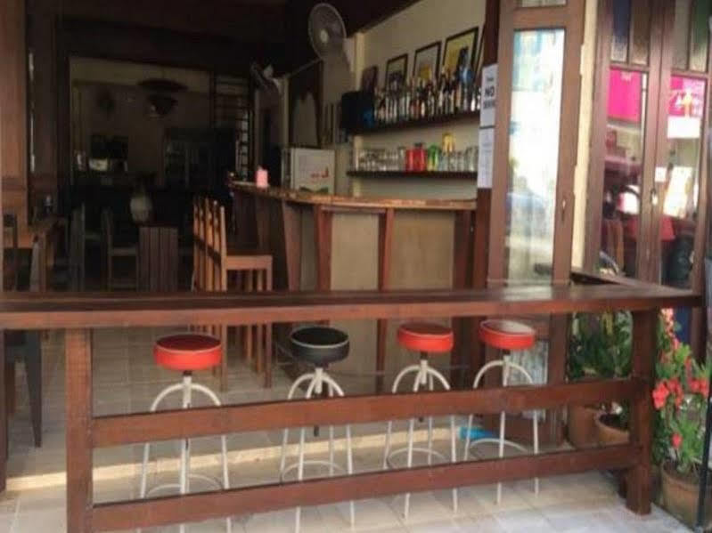 Thapae Backpackers Hostel (Adults Only) Chiang Mai Esterno foto